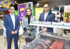 Alejandro Mejia, Diana Mejia and Roberto Sámano with Berries Paradise, grower of berries in Mexico.
